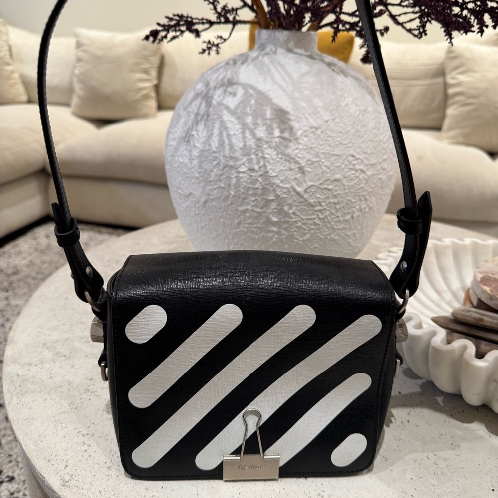 AUTHENTIC - Off White - handbag.